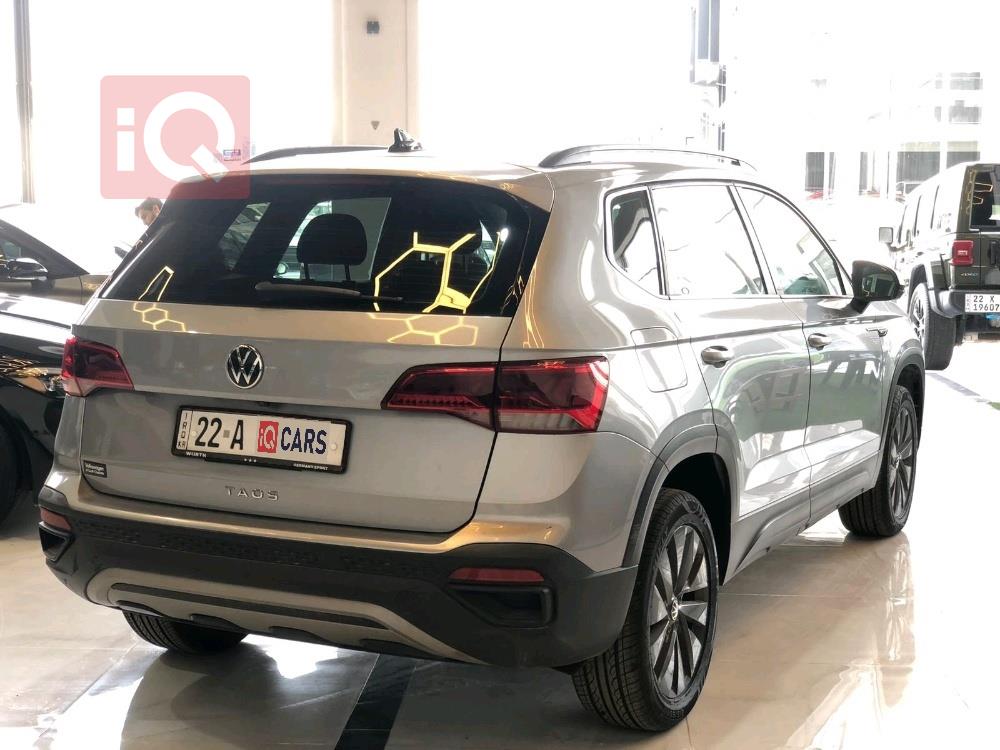 فولكسفاغن تاوس